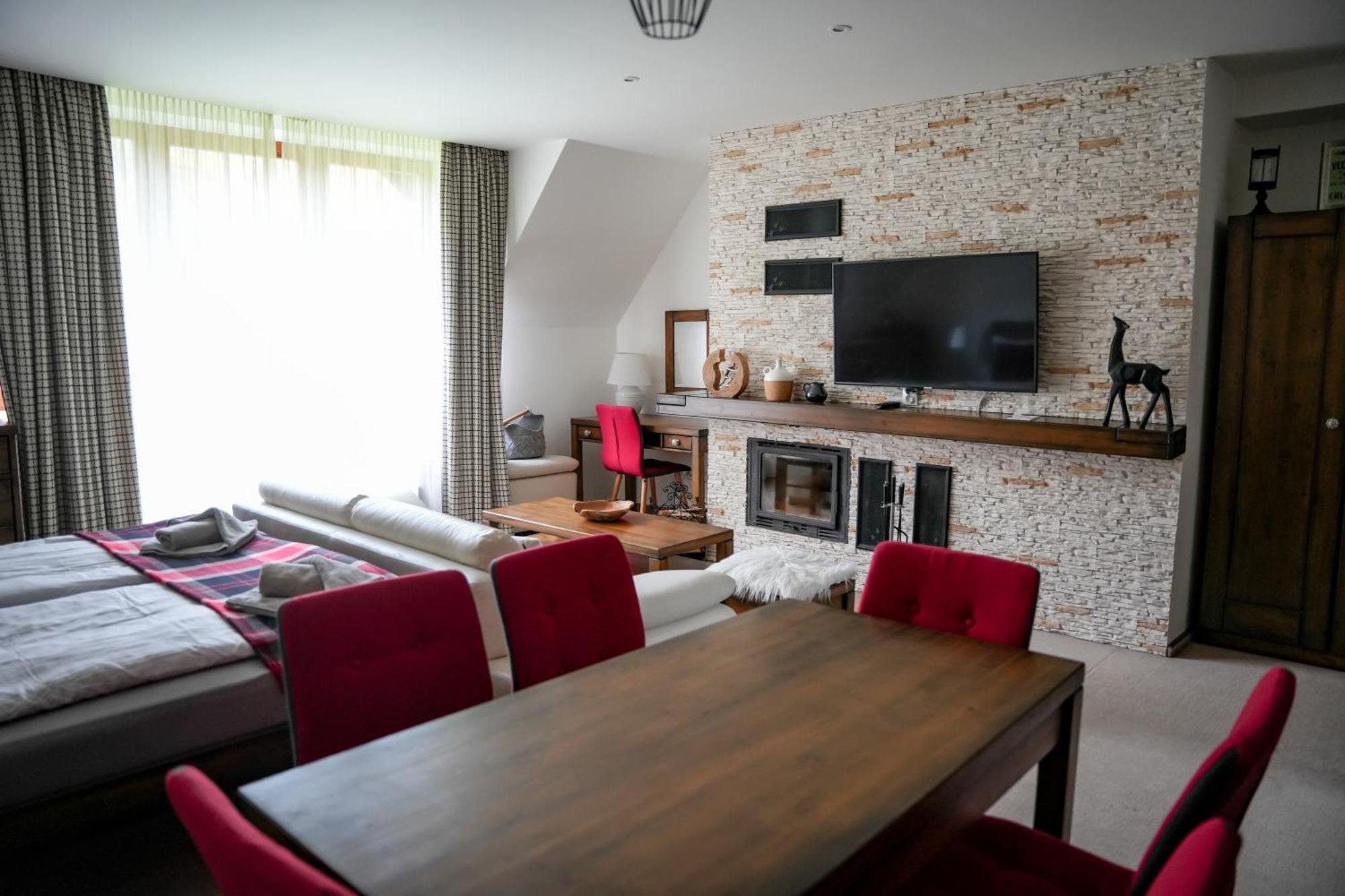Family Apartment In Tatranská Lomnica Εξωτερικό φωτογραφία