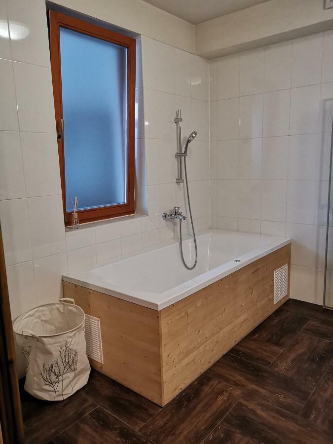 Family Apartment In Tatranská Lomnica Εξωτερικό φωτογραφία